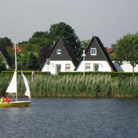 Grietje Ii Blaues Haus Rechts 度假居
